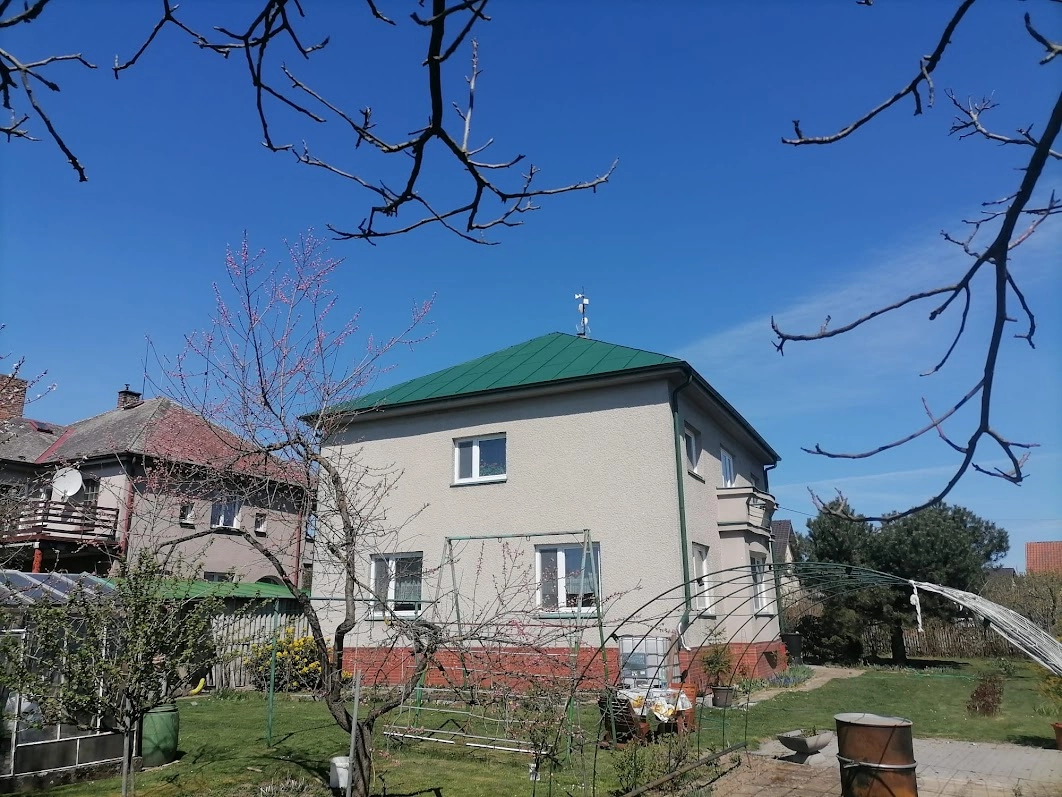Renovační nátěr plechové střechy