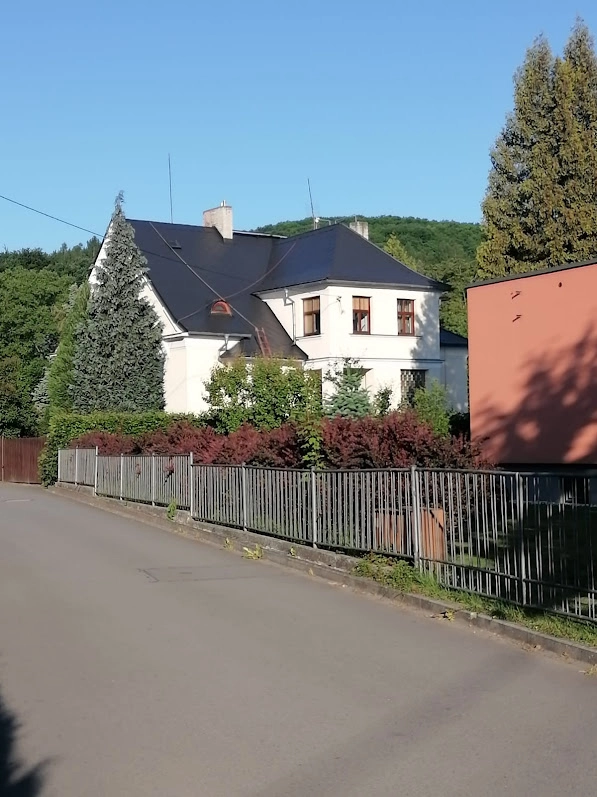 Renovační nátěr eternitové střechy