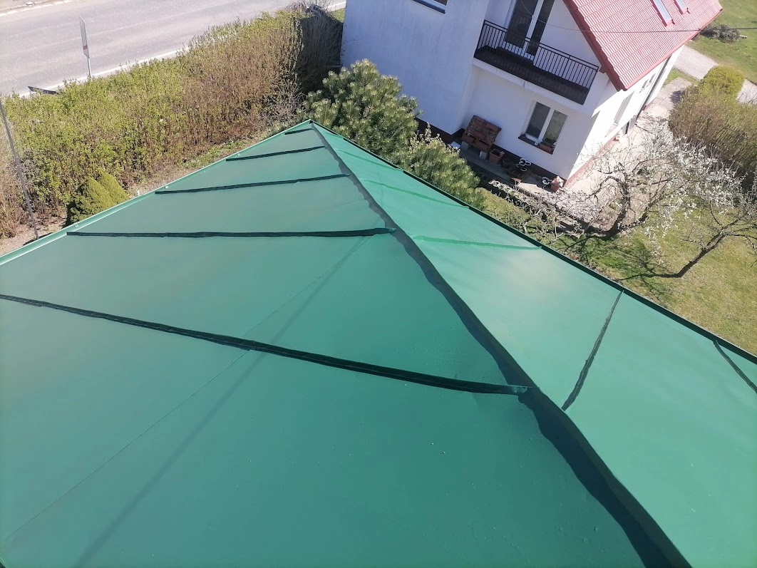 Renovační nátěr plechové střechy