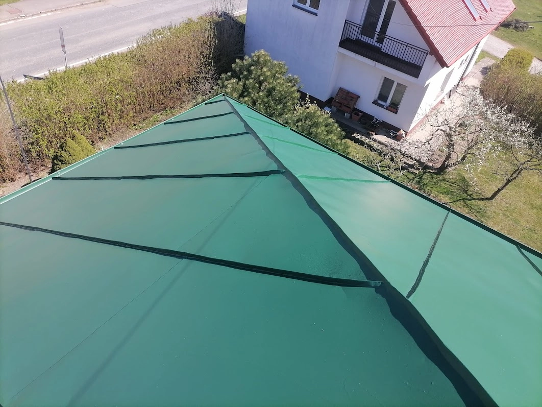 Renovační nátěr plechové střechy