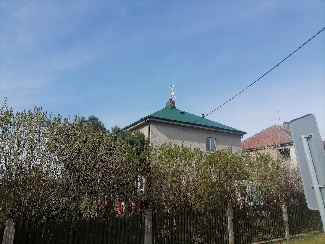 Renovační nátěr plechové střechy