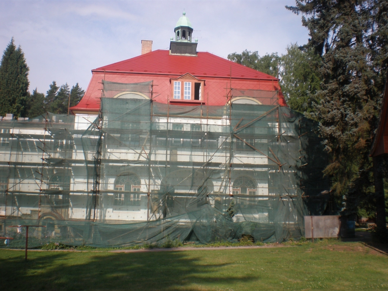 Renovační nátěr eternitové střechy na MŠ Velké Poříčí - Obrázek 2