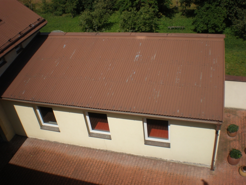 Nátěry střech na budovách firmy v Heřmanově Městci - Obrázek 3
