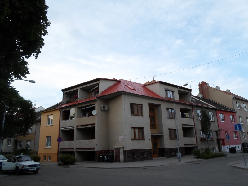 Renovační nátěr plechové střechy - Brno - Obrázek 2