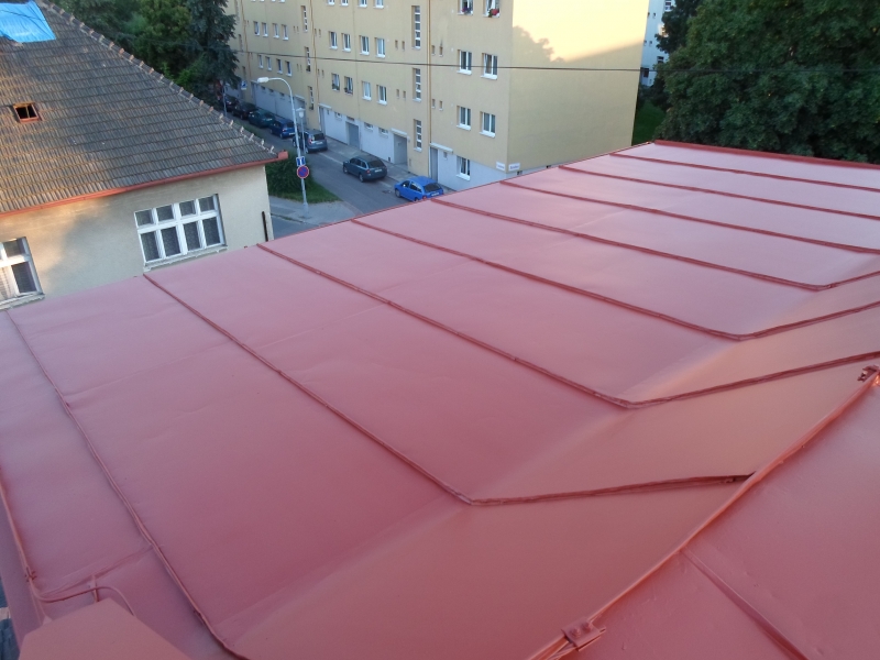 Renovační nátěr plechové střechy - Brno - Obrázek 14