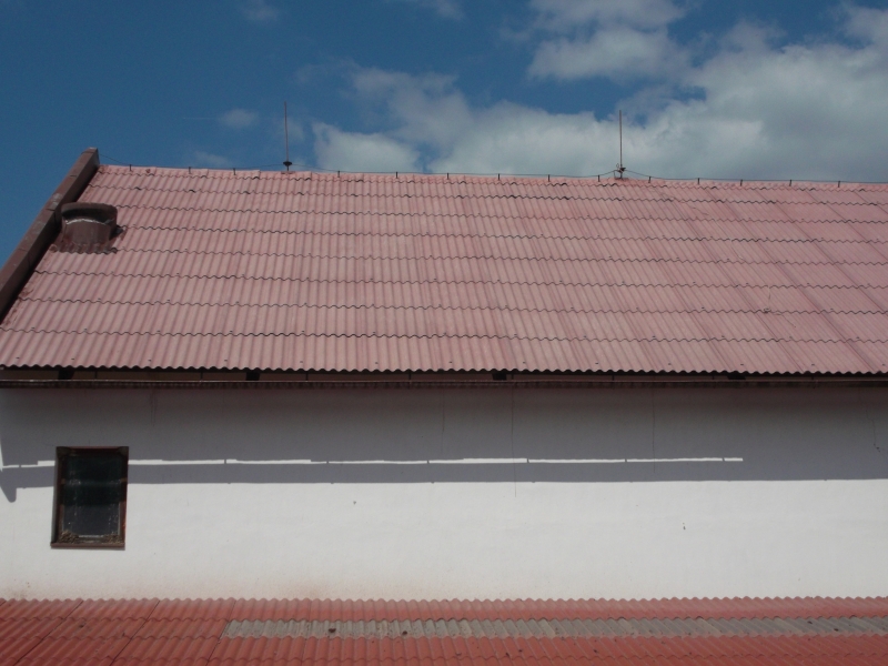 Renovační nátěr vlnité eternitové střechy - jižní Čechy - Obrázek 3