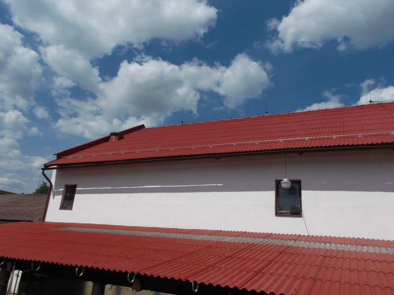 Renovační nátěr vlnité eternitové střechy - jižní Čechy - Obrázek 4