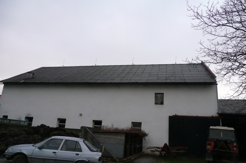 Renovační nátěr vlnité eternitové střechy - jižní Čechy - Obrázek 1
