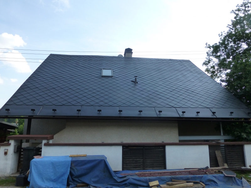 po realizaci - Renovační nátěr eternitové střechy