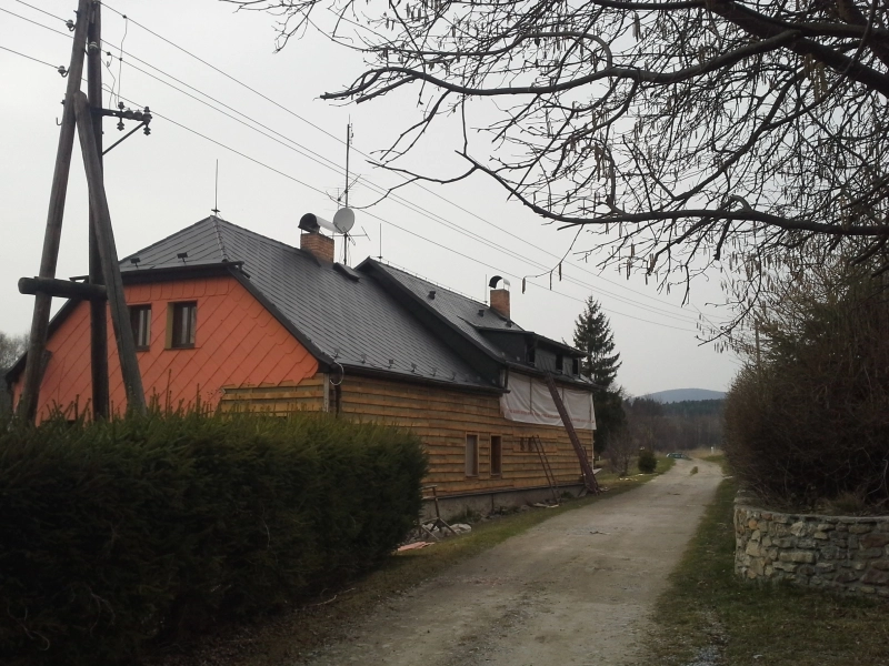 po realizaci-Renovační nátěr eternitové střechy