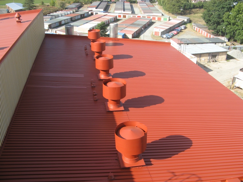 Renovační nátěr trapézové plechové střechy - Dobruška - Obrázek 11