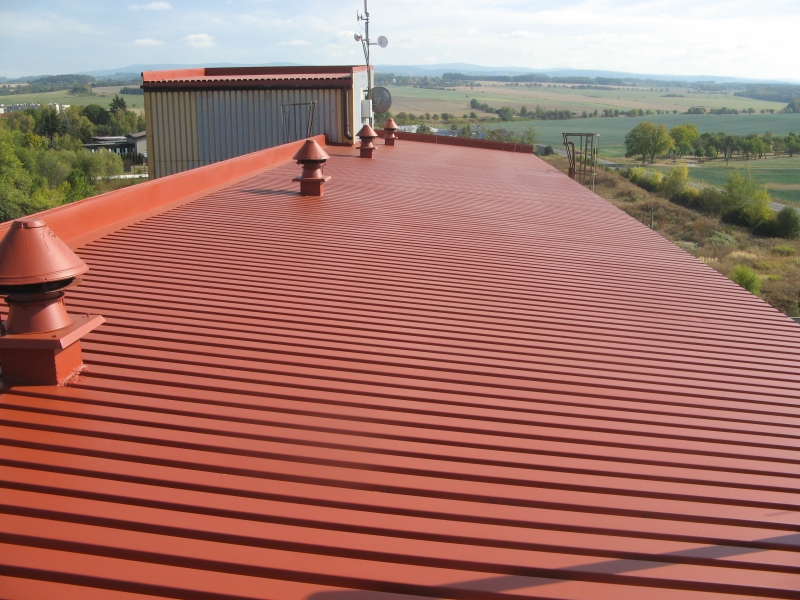 Renovační nátěr trapézové plechové střechy - Dobruška - Obrázek 12
