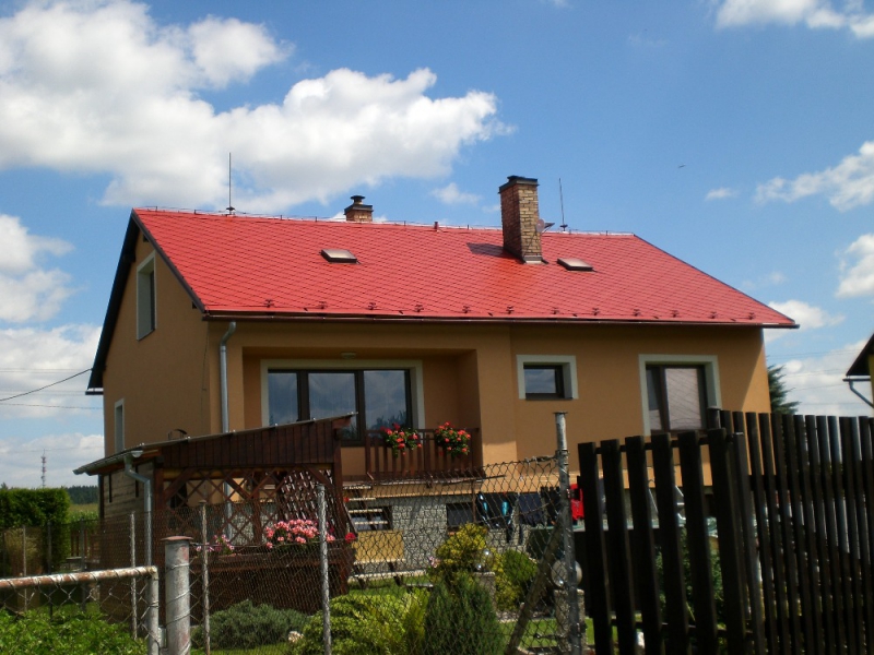 Po realizaci - Renovační nátěr eternitové střechy