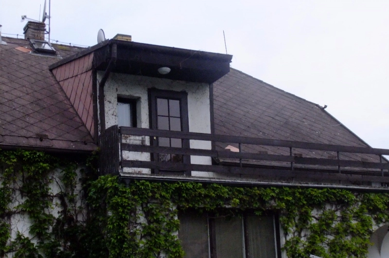 Nátěr eternitové střechy - před