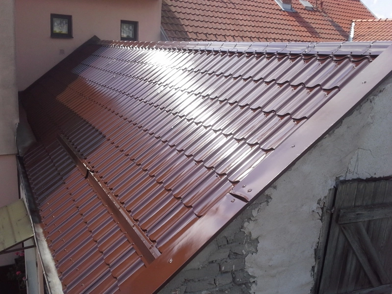 Nátěr povrchově upravené střechy (Satjam)