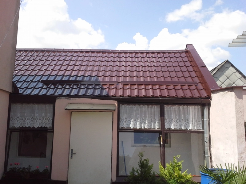 Nátěr povrchově upravené střechy (Satjam)