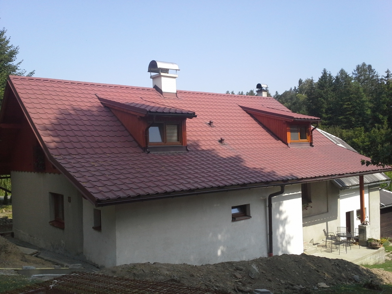 Nátěr povrchově upravené střechy (Satjam)