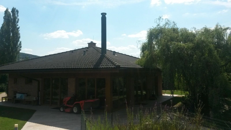 Renovační nátěr taškové střechy