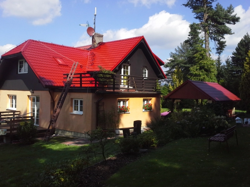 Nátěr povrchově upravené střechy (Satjam)
