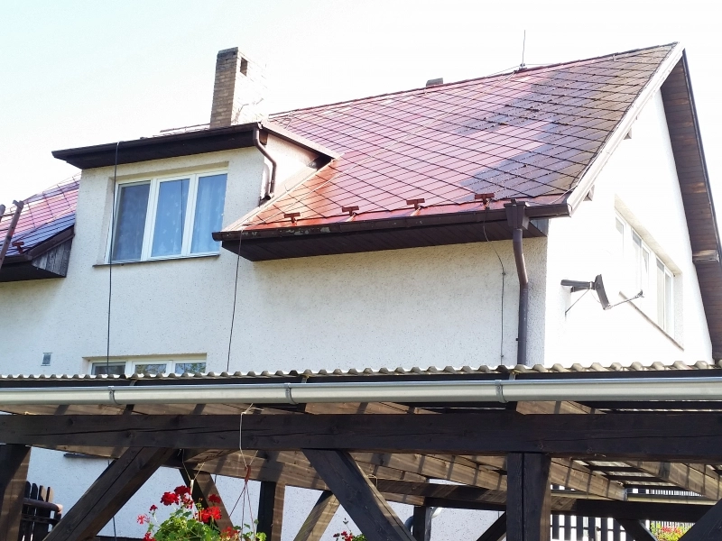 Nátěr eternitové střechy