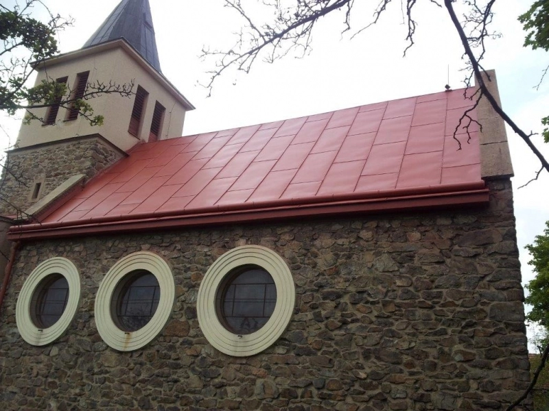 Renovační nátěr plechové střechy