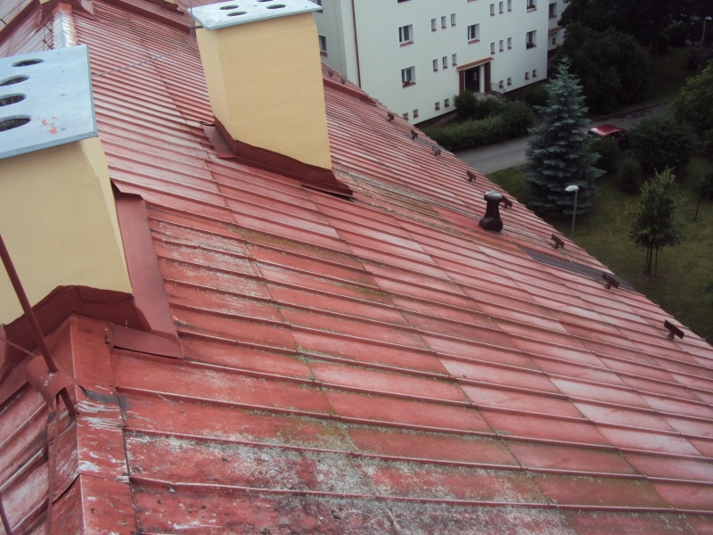 Renovační nátěr alukrytové střechy