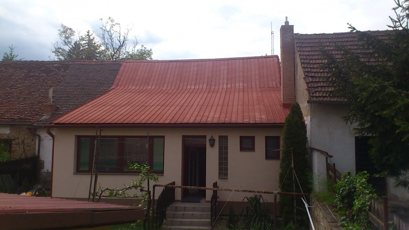 Renovační nátěr alukrytové střechy