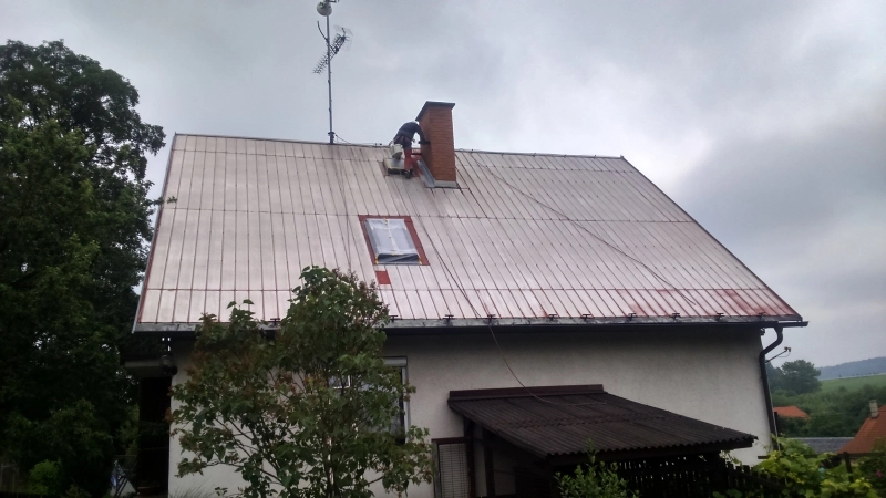 Renovační nátěr alukrytové střechy
