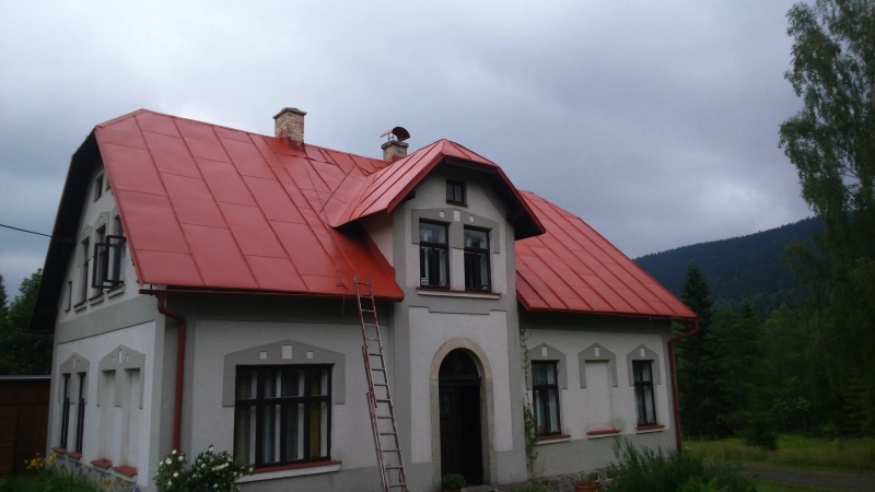 Renovační nátěr plechové střechy