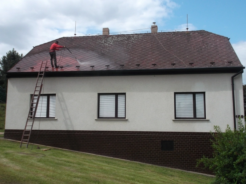 Nátěr eternitové střechy