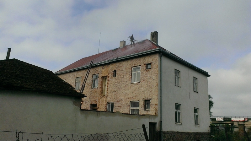Nátěr eternitové střechy