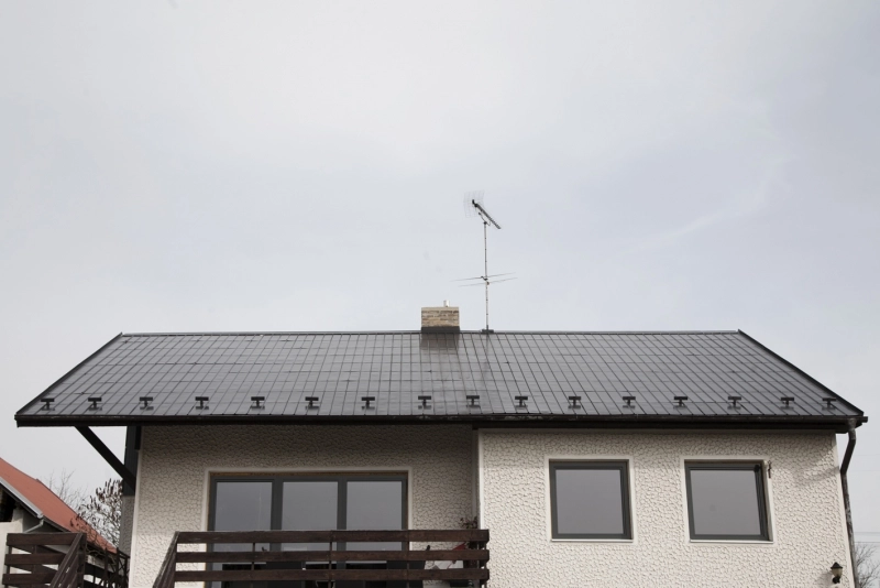 Renovační nátěr alukrytové střechy