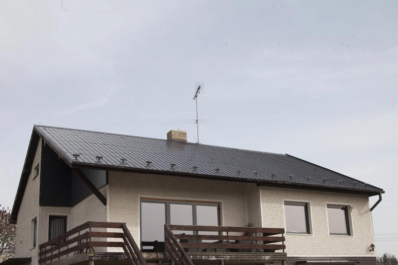 Renovační nátěr alukrytové střechy