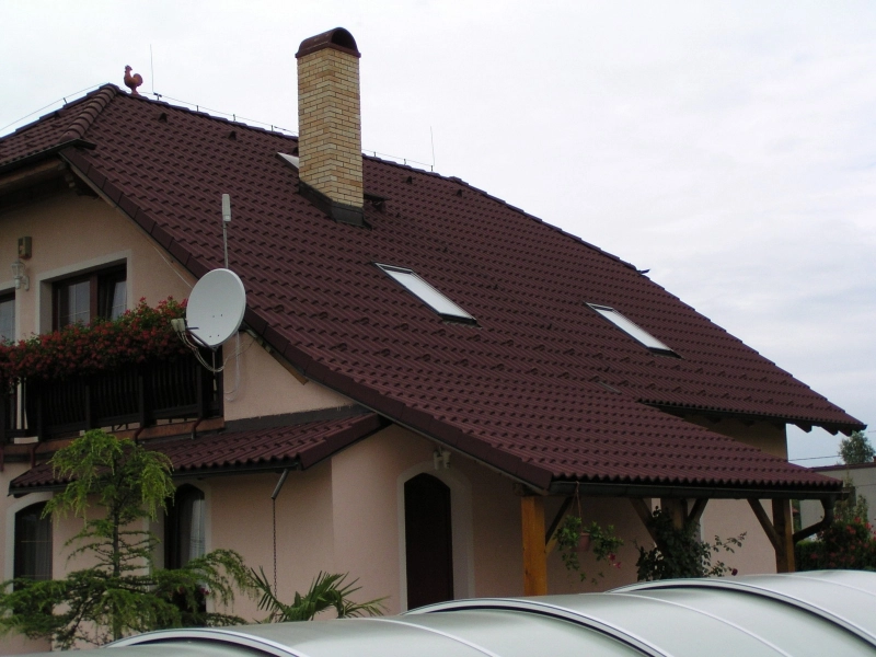 Nátěr taškové střechy