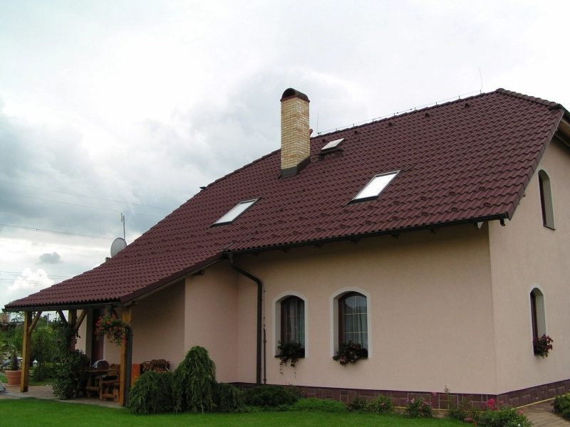 Nátěr taškové střechy