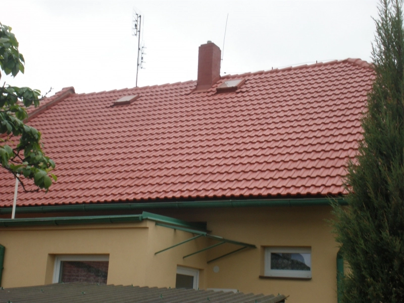 Nátěr taškové střechy