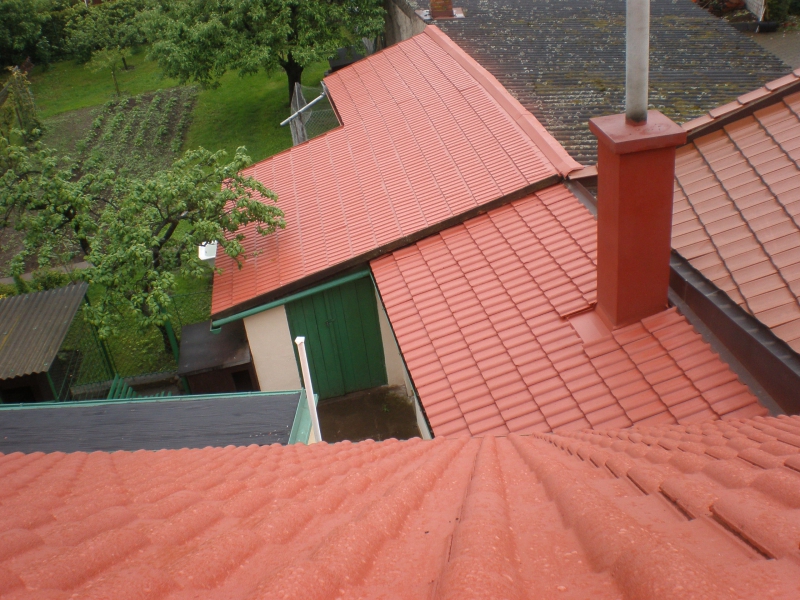 Nátěr taškové střechy - Obrázek 1