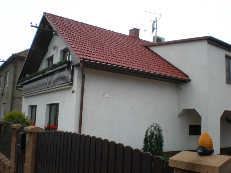 Nátěr taškové střechy