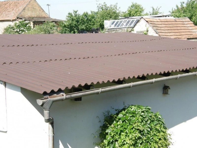 Renovační nátěr plechové střechy