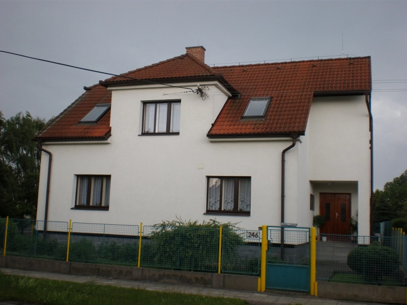 Nátěr taškové střechy