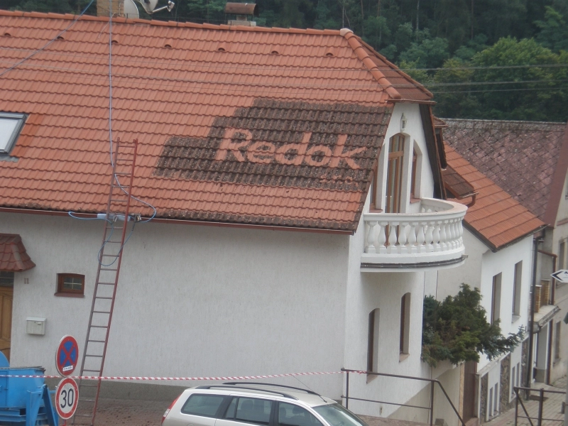 Nátěr taškové střechy