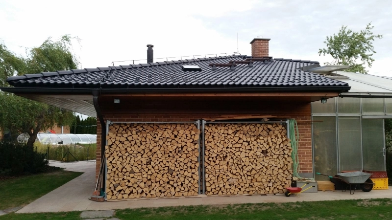 Renovační nátěr taškové střechy