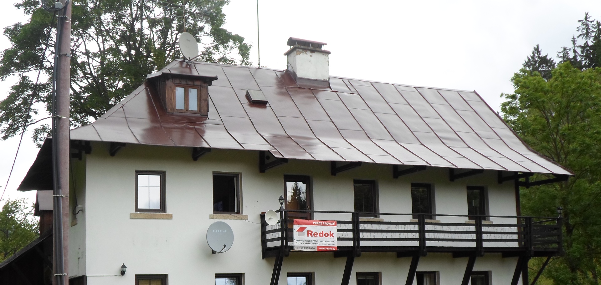 Nátěry střech a renovace - plechové střechy