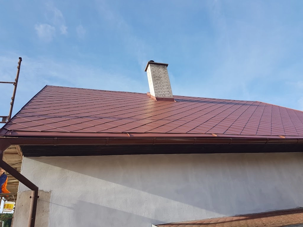 -Renovační nátěr eternitové střechy