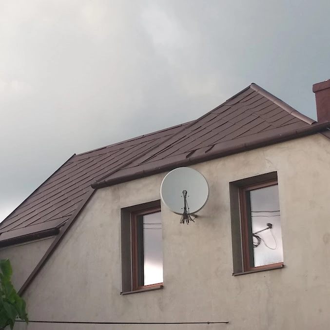 -Renovační nátěr eternitové střechy