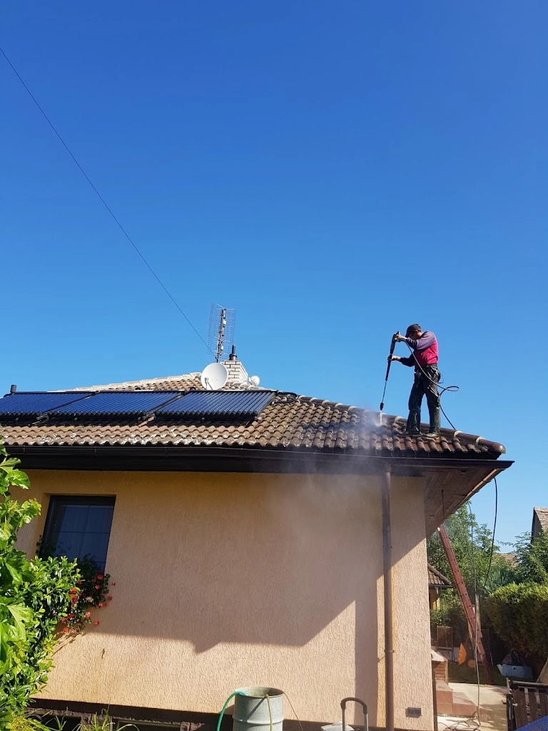 -Renovační nátěr taškové střechy