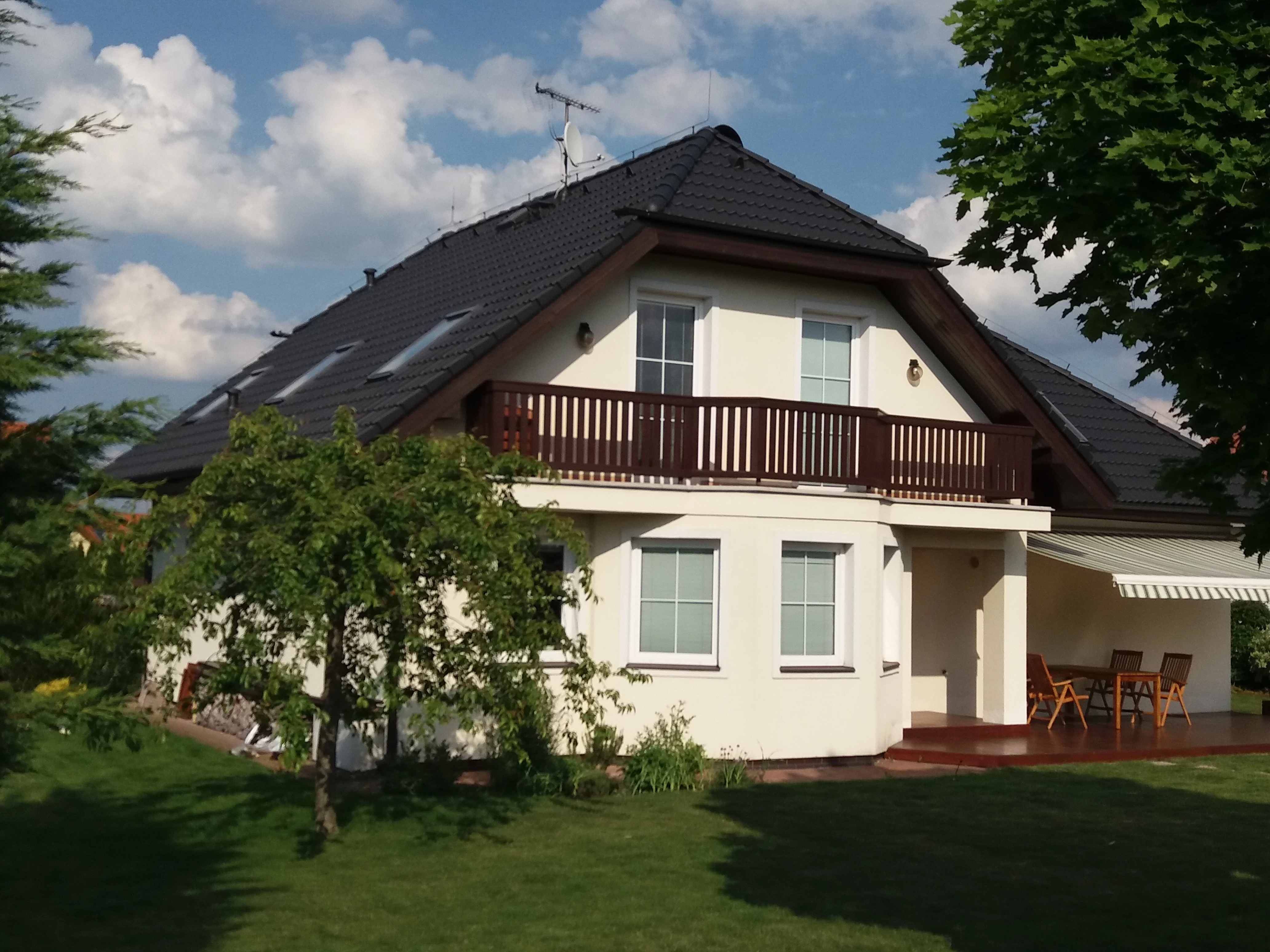 Renovační nátěr taškové střechy