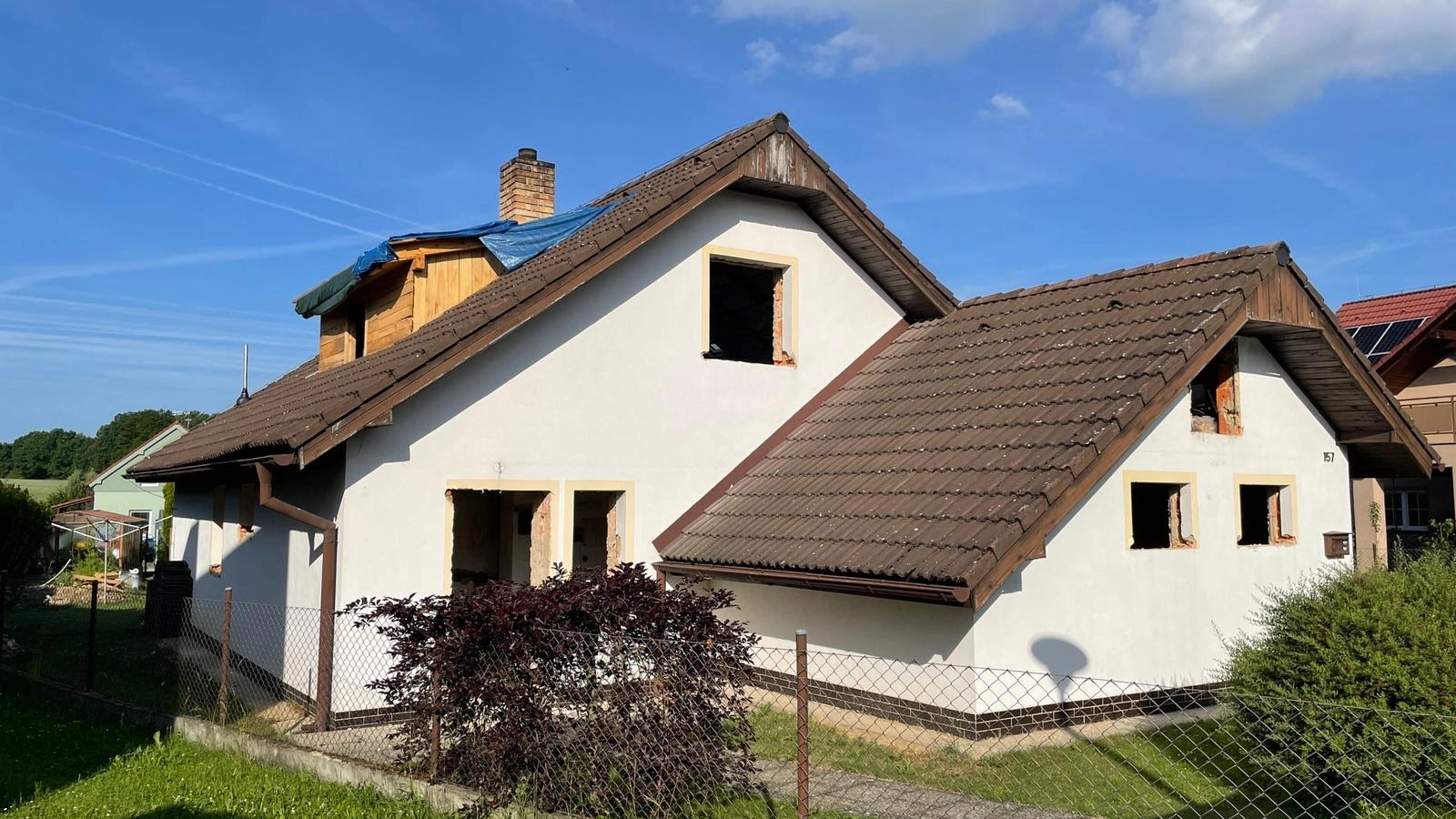 Renovační nátěr taškové střechy