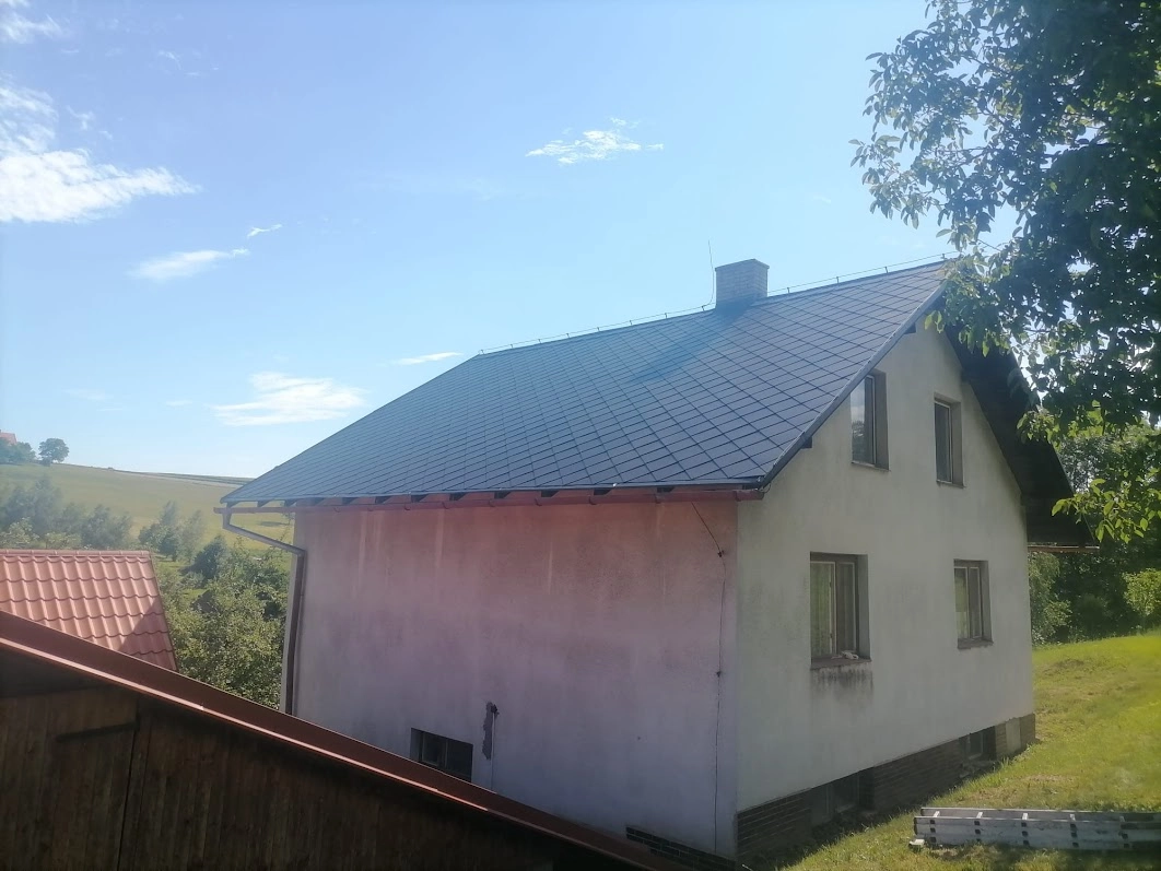 Renovační nátěr eternitové střechy