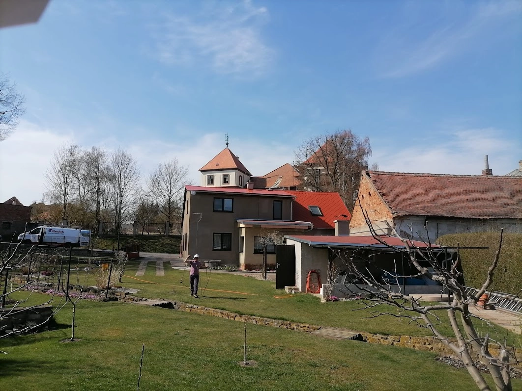 Renovační nátěr eternitové střechy